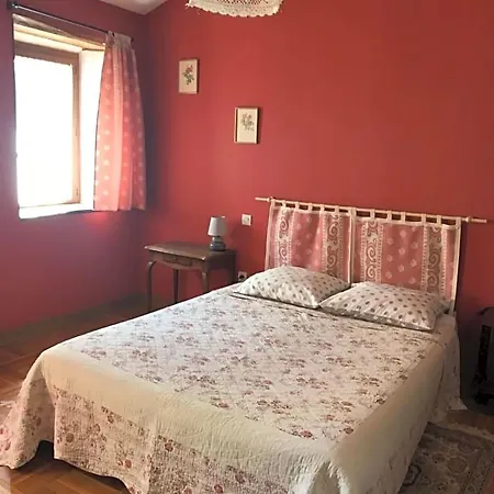 La Raymondiere Bed & Breakfast *
