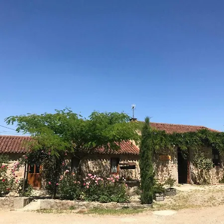 La Raymondiere Bed & Breakfast