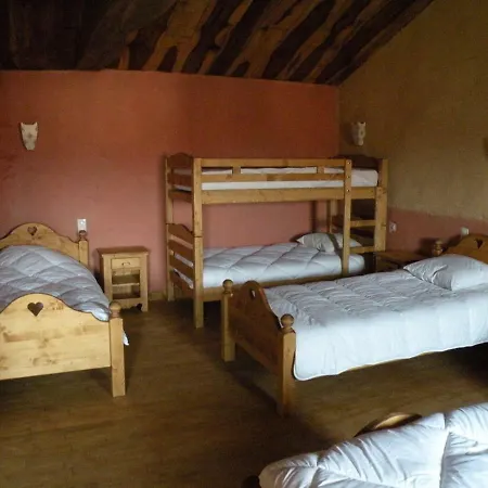 La Raymondiere Bed & Breakfast *